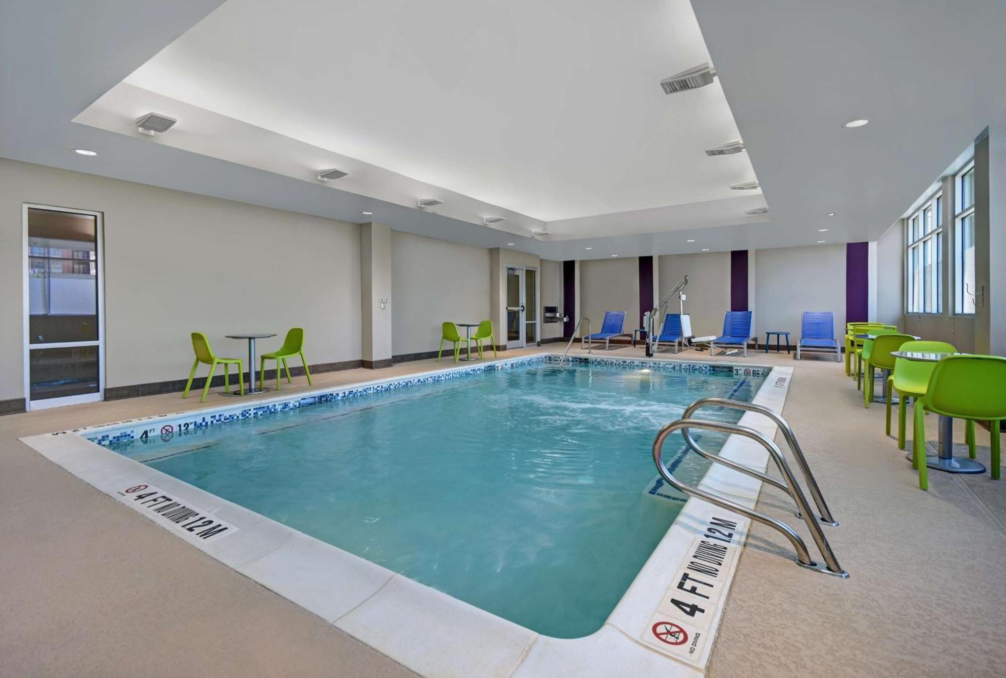 Home2 Suites By Hilton Atlanta Airport North College Park Exterior foto